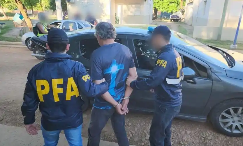 Detienen a sujeto acusado de violar y dejar embarazada a su hija