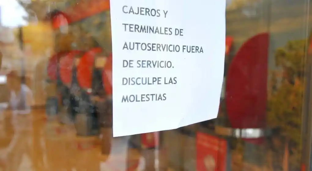No habrá bancos ni lunes ni martes próximos