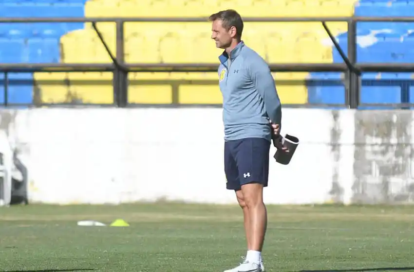 Cocca le bajó la persiana a Cristian Chávez