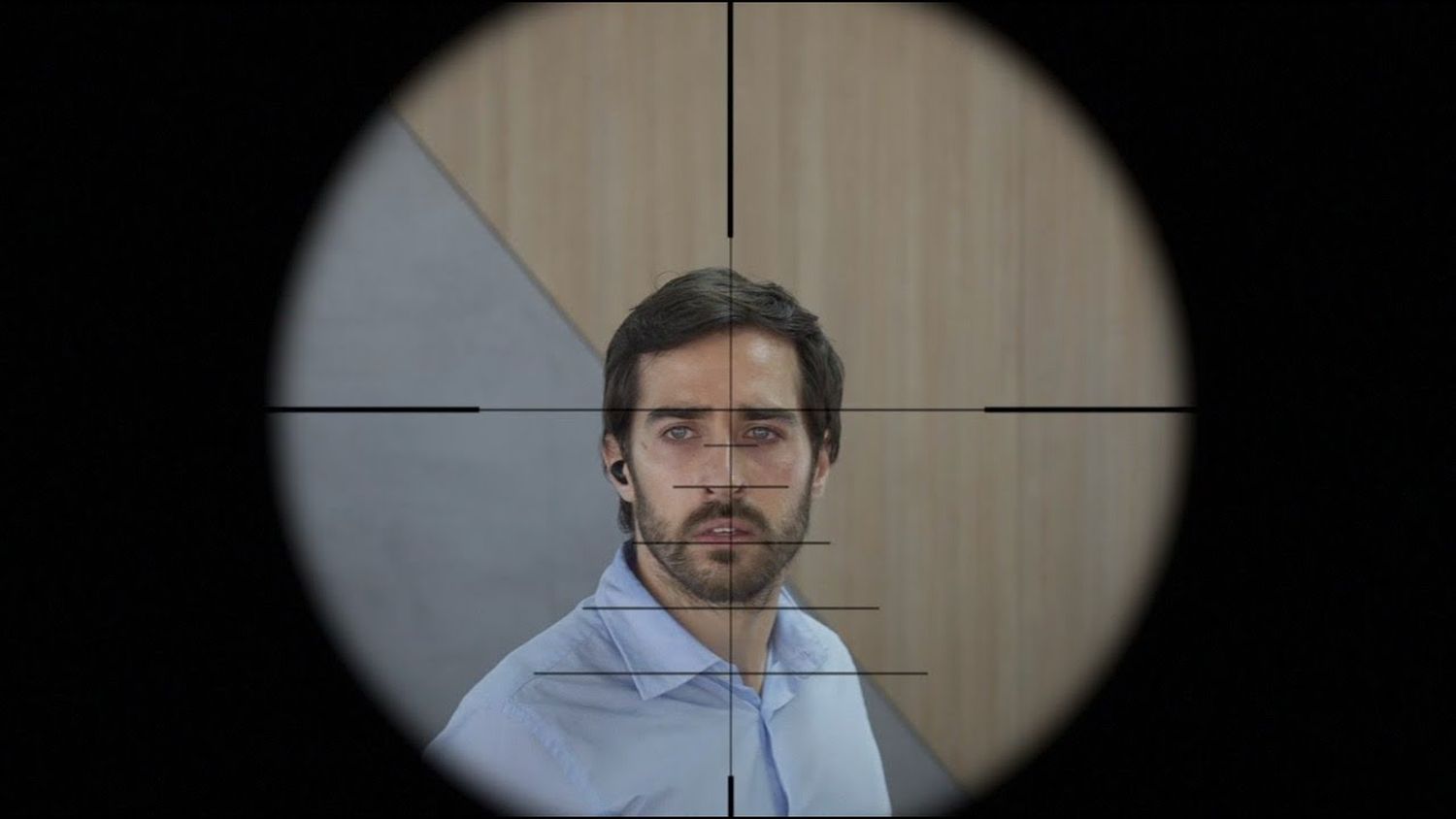 Así será “En la mira”: un adelanto del thriller con Nicolás Francella y Emilia Attias