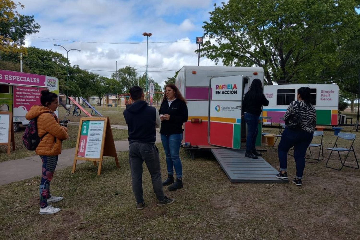 Segunda semana de Rafaela en Acción en la Plaza de la Democracia