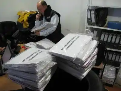 Desbaratan banda de abogados y contadores por evadir $160 M