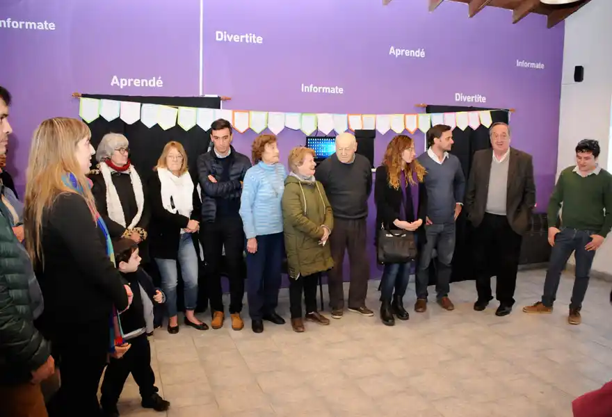 Autoridades nacionales y municipales inauguraron en Tandil el Punto Digital