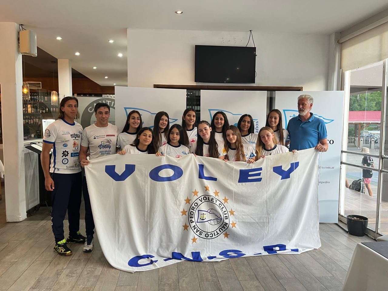Náutico juega la Copa Argentina de Voley en Sub 14.