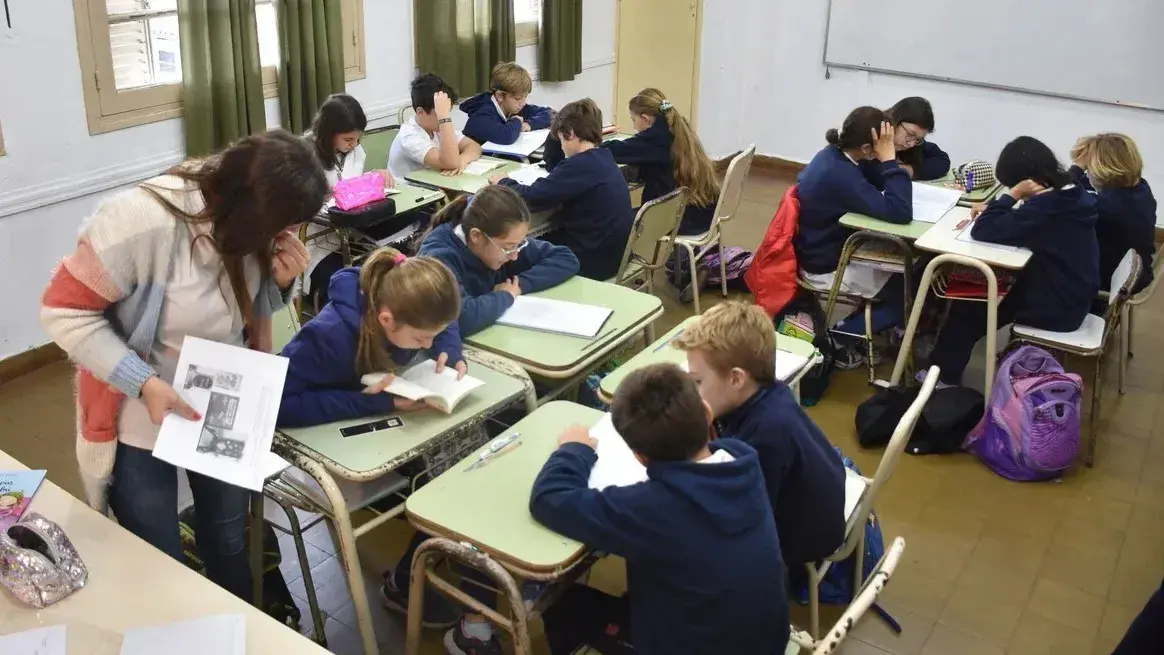 Cambia la forma de acreditar la escolaridad para cobrar el 20% de la AUH desde noviembre