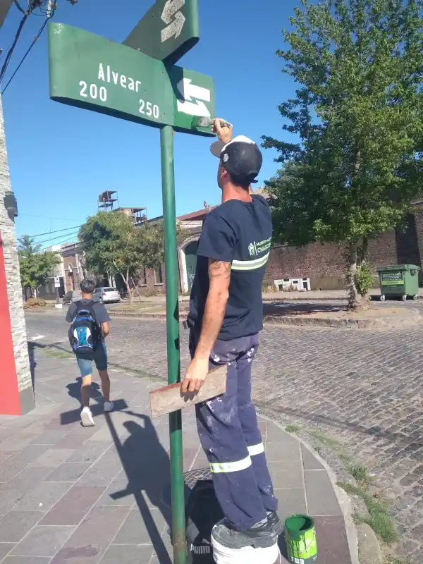 Continúa la implementación de la ordenanza N° 5028/2016 de reordenamiento del tránsito en las calles Alvear y Julián Quintana