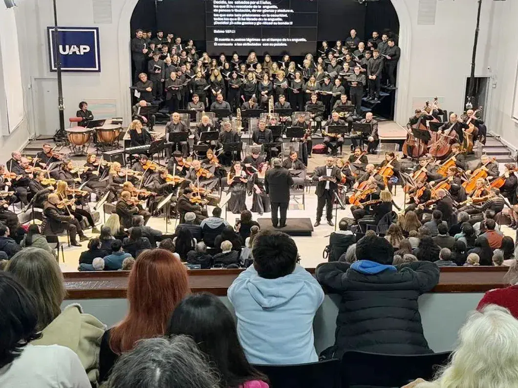 La Sinfónica de Entre Ríos se presentó a sala llena en Libertador San Martín