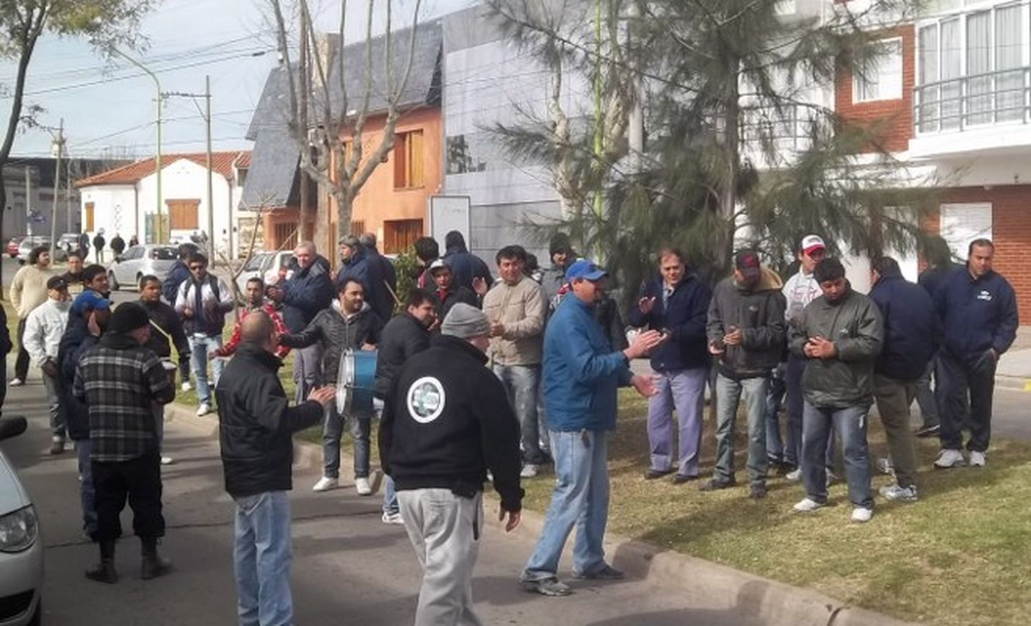 Zárate: Sigue sin solución el conflicto en la planta Valot