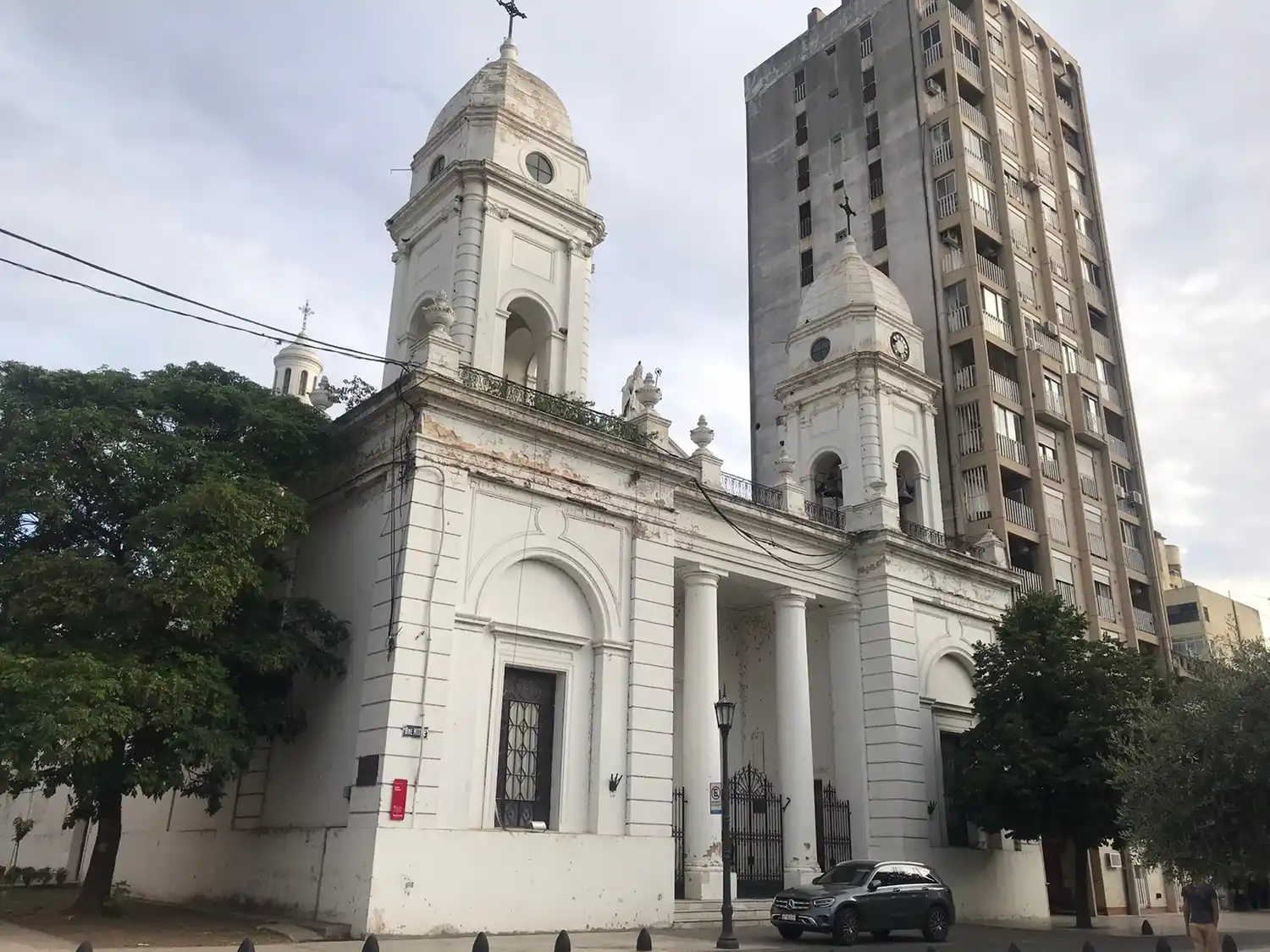 Lito Vitale, Nahuel Pennisi y otros artistas ofrecen un concierto para restaurar la Catedral de San Nicolás
