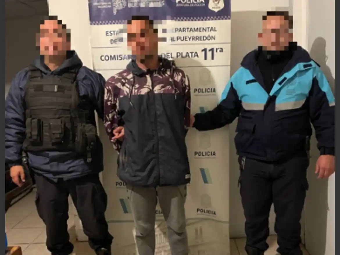 La víctima solicitó medidas cautelares de restricción de acercamiento y exclusión del hogar.
