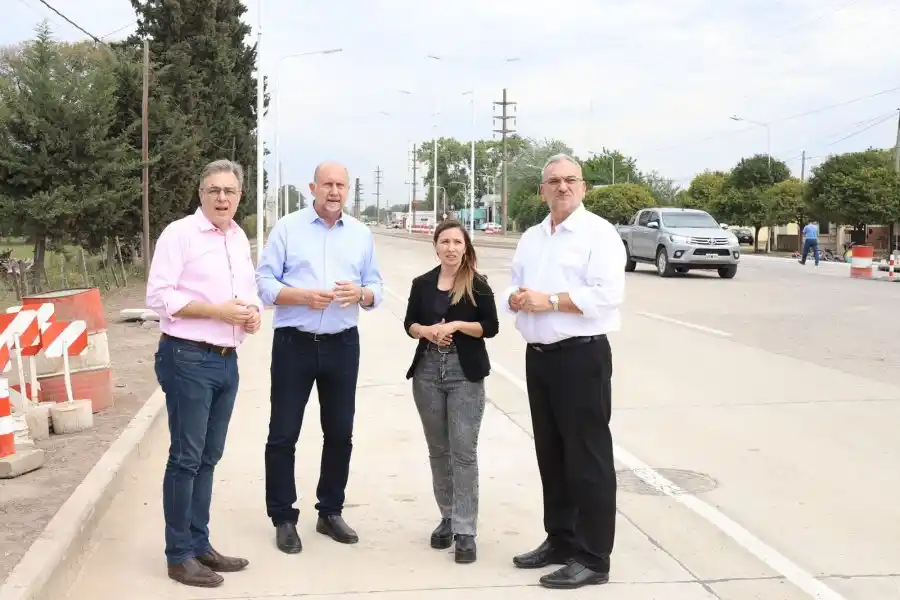 Omar Perotti y Luis Castellano recorrieron la obra de Luis Fanti