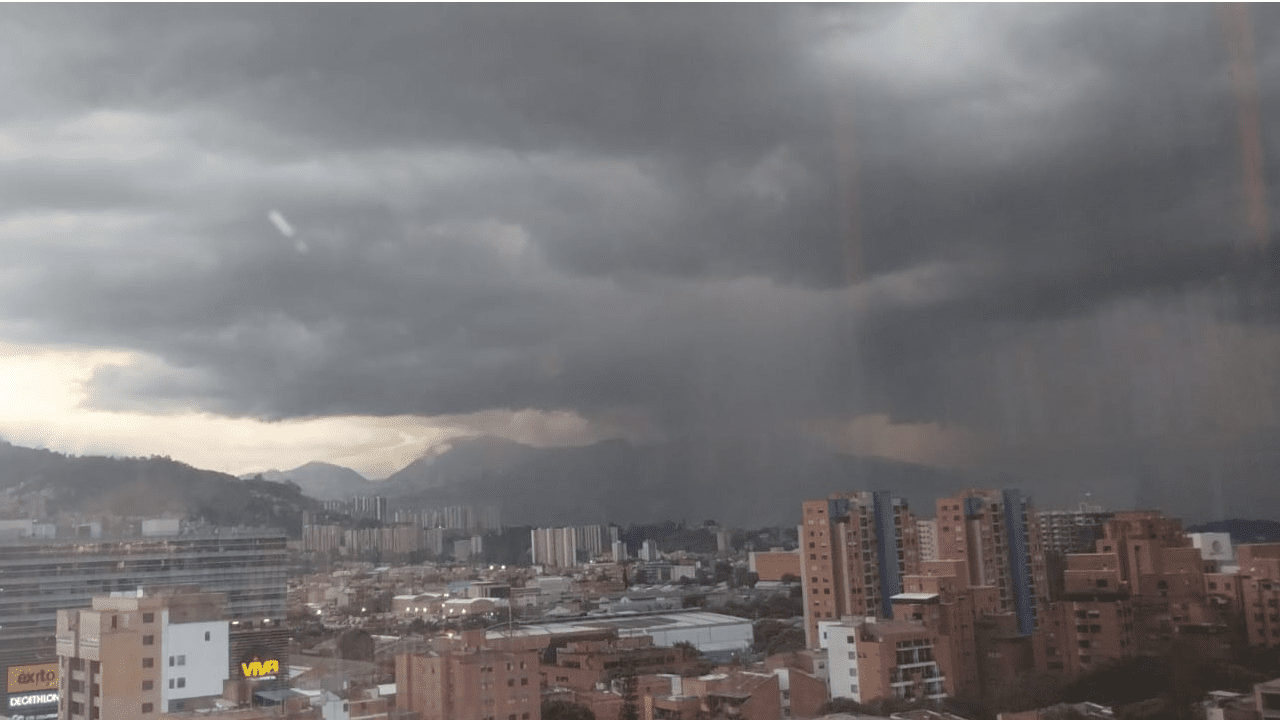 Se vienen INTENSAS y FUERTES LLUVIAS para Colombia