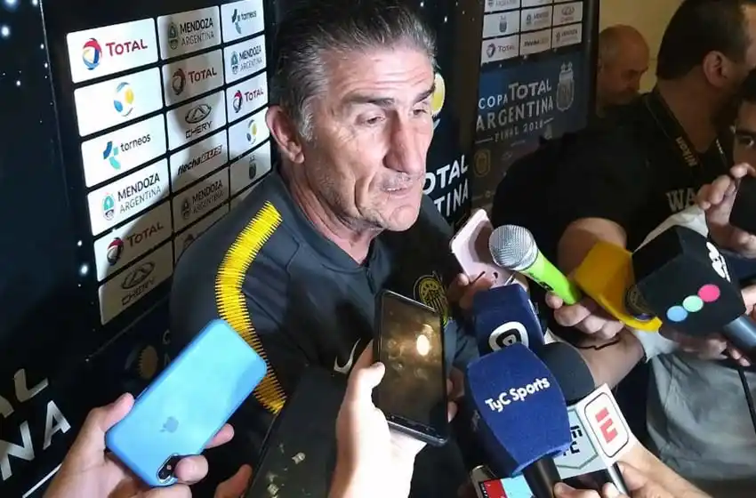 Bauza: «La gente se piensa que Central ya es campeón, y eso no es así»