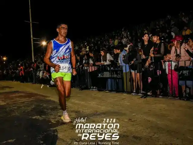 El equipo "Running Martín Ibarra" en la 47º Maratón de Reyes en Concordia