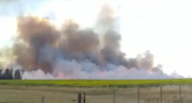 General Alvarado: Tres días para apagar un incendio en campo de Mechongué