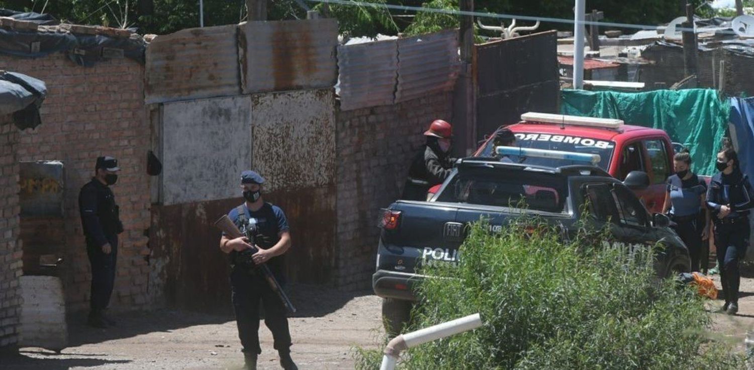 Tres hermanitos murieron al incendiarse su casa en Mendoza