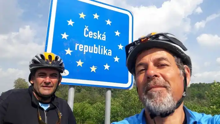 El gualeguaychuense que viaja al Mundial de Rusia en bicicleta