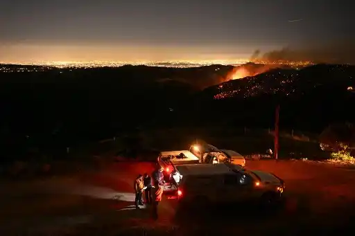 LOS ÁNGELES sigue ardiendo: 16 muertos y 13 desaparecidos