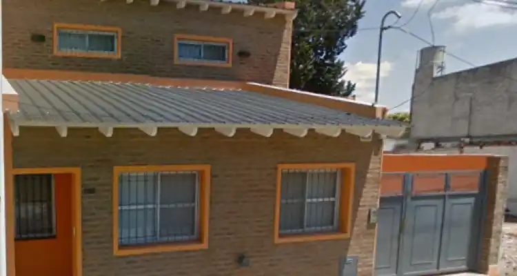 Robaron elementos varios en una vivienda