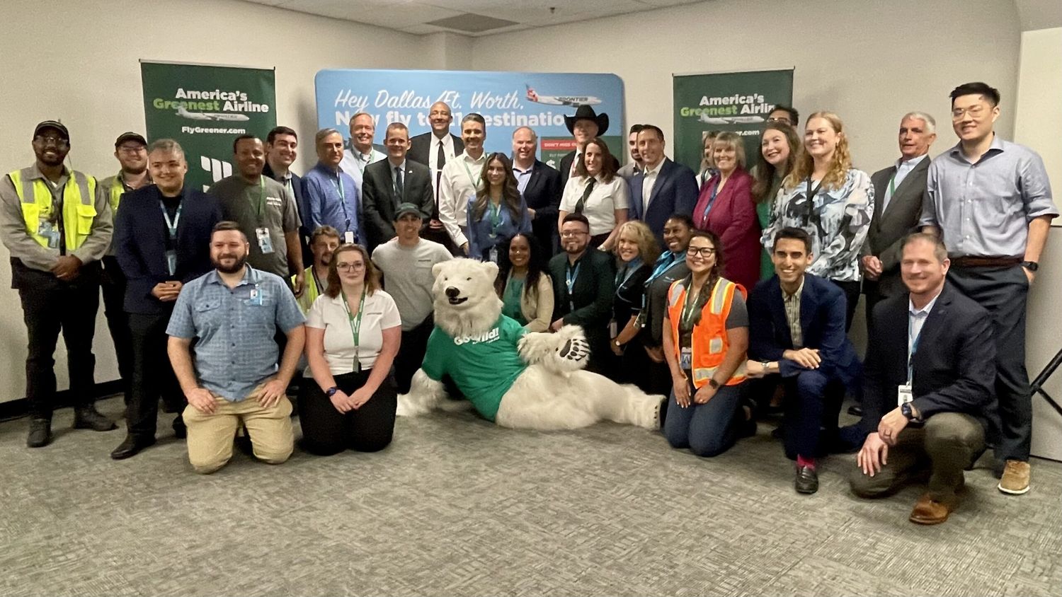 Frontier Airlines inauguró una nueva base de tripulaciones en Dallas/Forth Worth