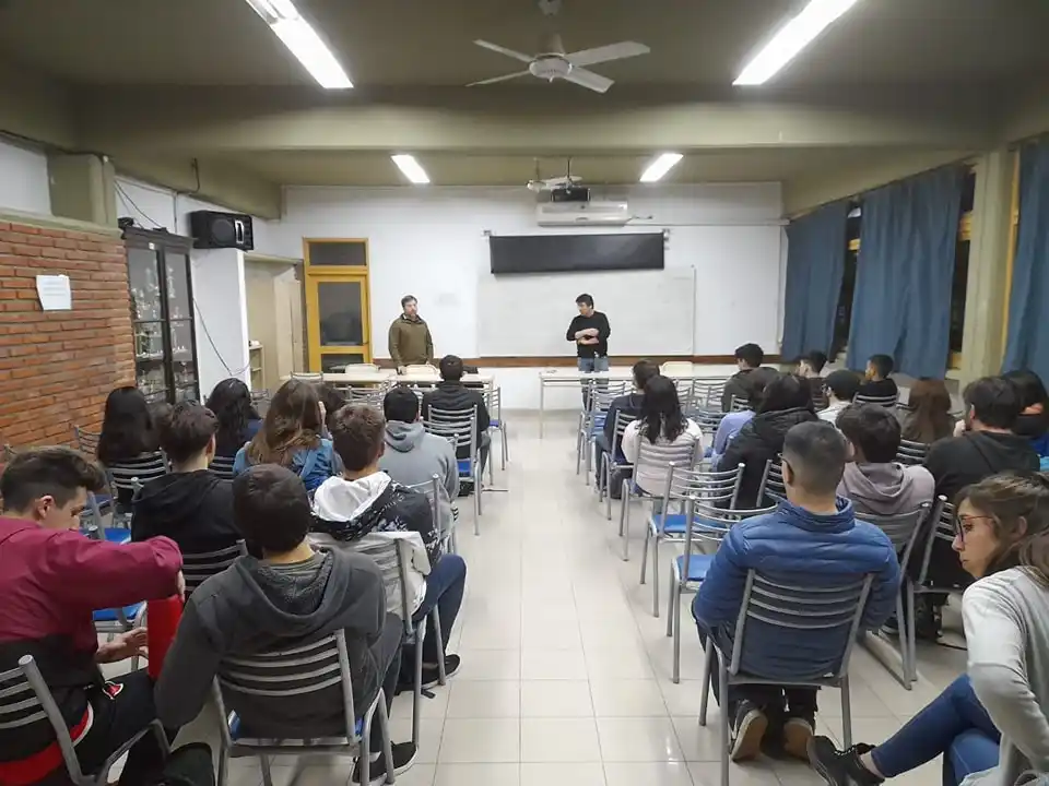 Se realizó una charla técnica en Comercio