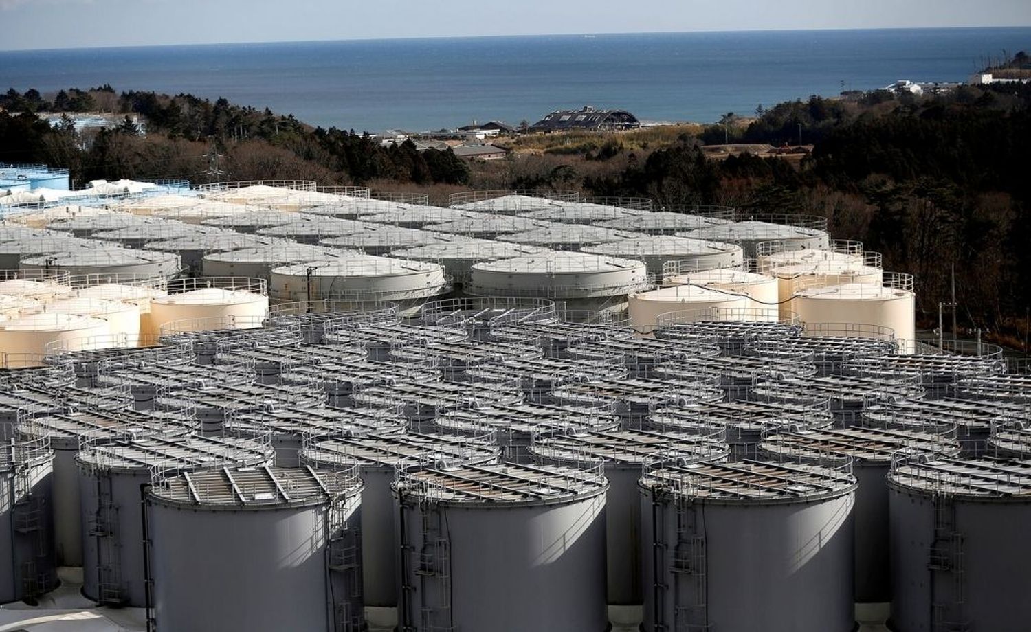 Japón expulsará al mar el agua contaminada de Fukushima