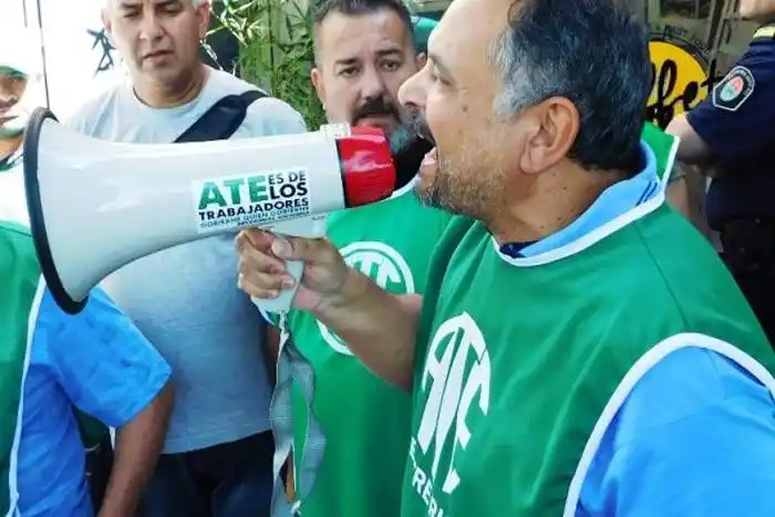 �STenemos que estar  atentos para salir a luchar⬝