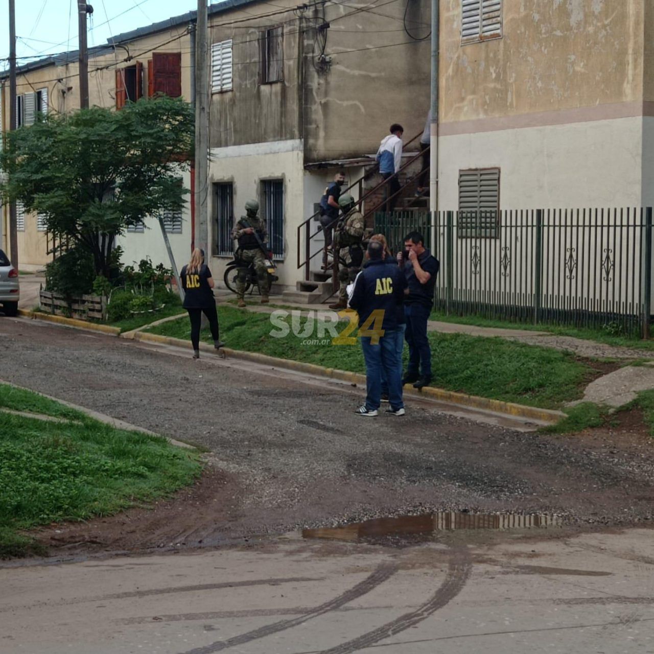 Múltiples allanamientos en busca de estupefacientes y armas de fuego