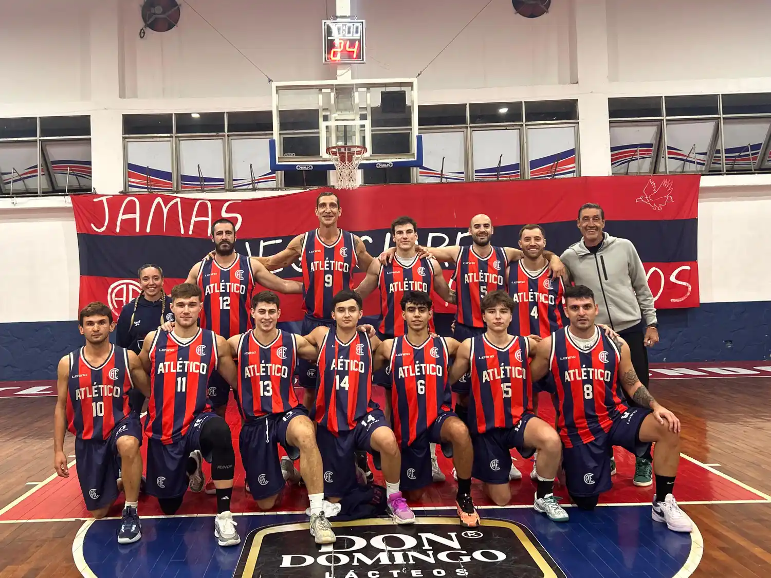 El Rojo venció sin atenuantes al Chanta y quedó como escolta junto con Centenario. Foto: Martina Bosco.