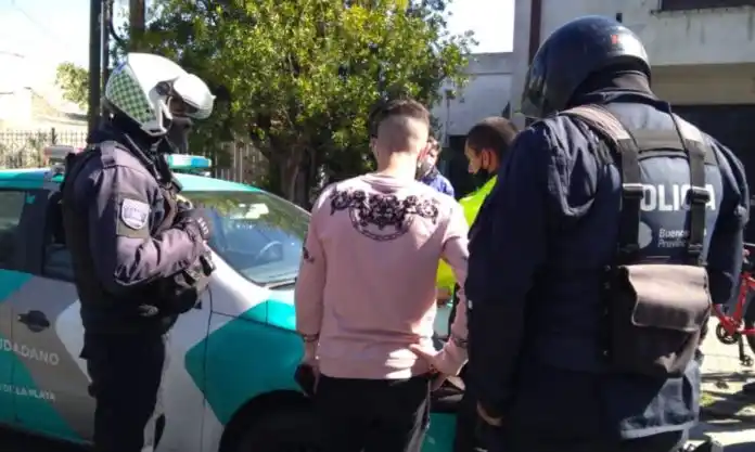 Siguen las fiestas clandestinas y la falta de conciencia de los jóvenes en La Plata