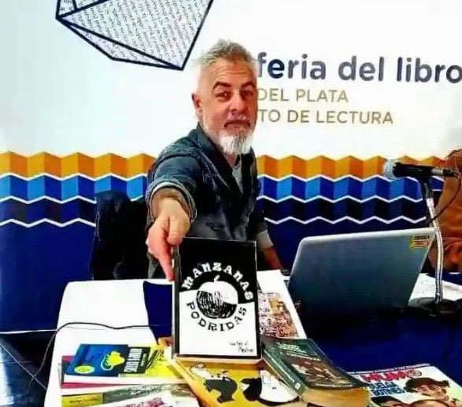 Walter C. Medina. En ediciones anteriores de la feria del libro de Mar del Plata