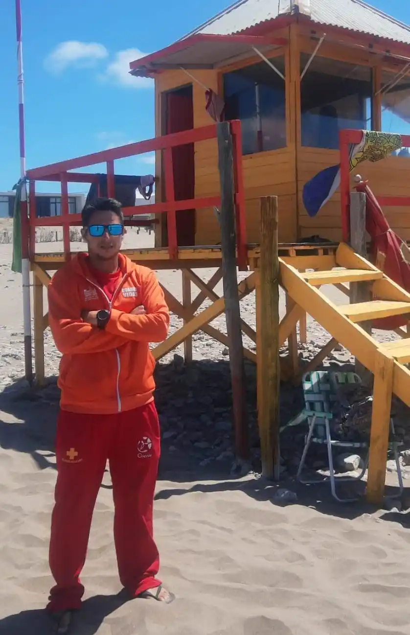 Playa con guardavidas, playa segura