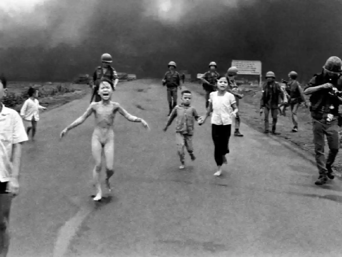 A 50 años de la foto de la "Niña de napalm" que definió la guerra de Vietnam