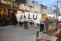Amalu realizó la primera marcha de antorchas con la idea de “torcer el brazo a la política de Milei”