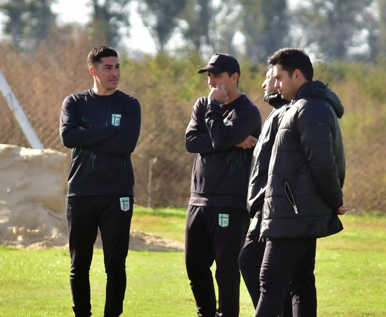 Álavrez ditigió su primera práctica como entrenador del primer equipo de Sportivo Belgrano.