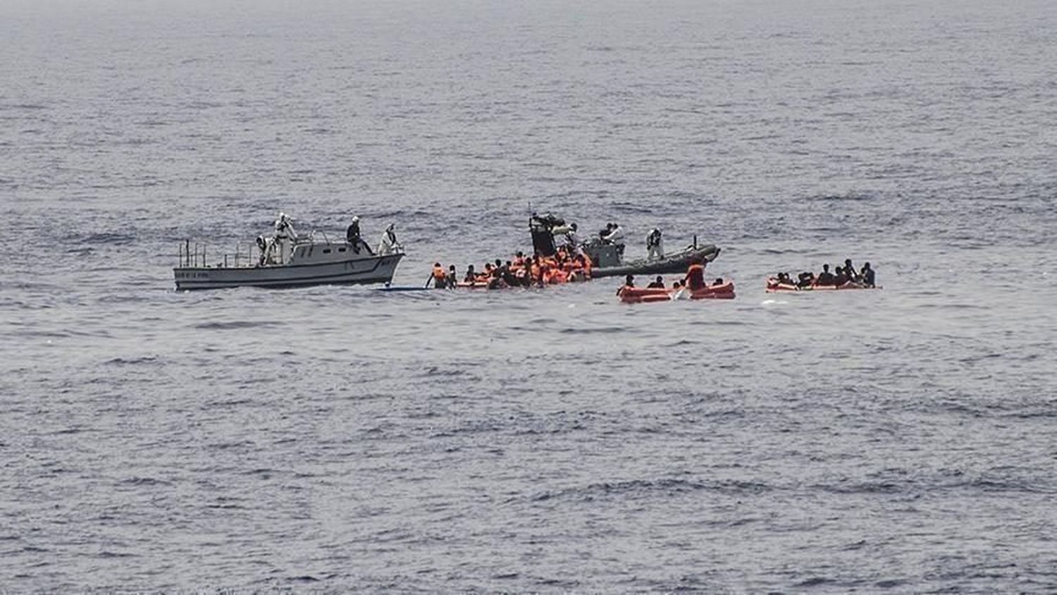 MAR DE LA MUERTE: casi mil fallecidos en el Mediterráneo desde principios de año
