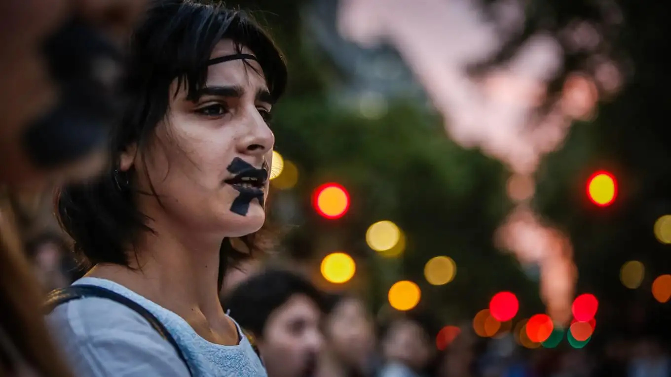 Las mujeres se unen en una marcha con distintas consignas