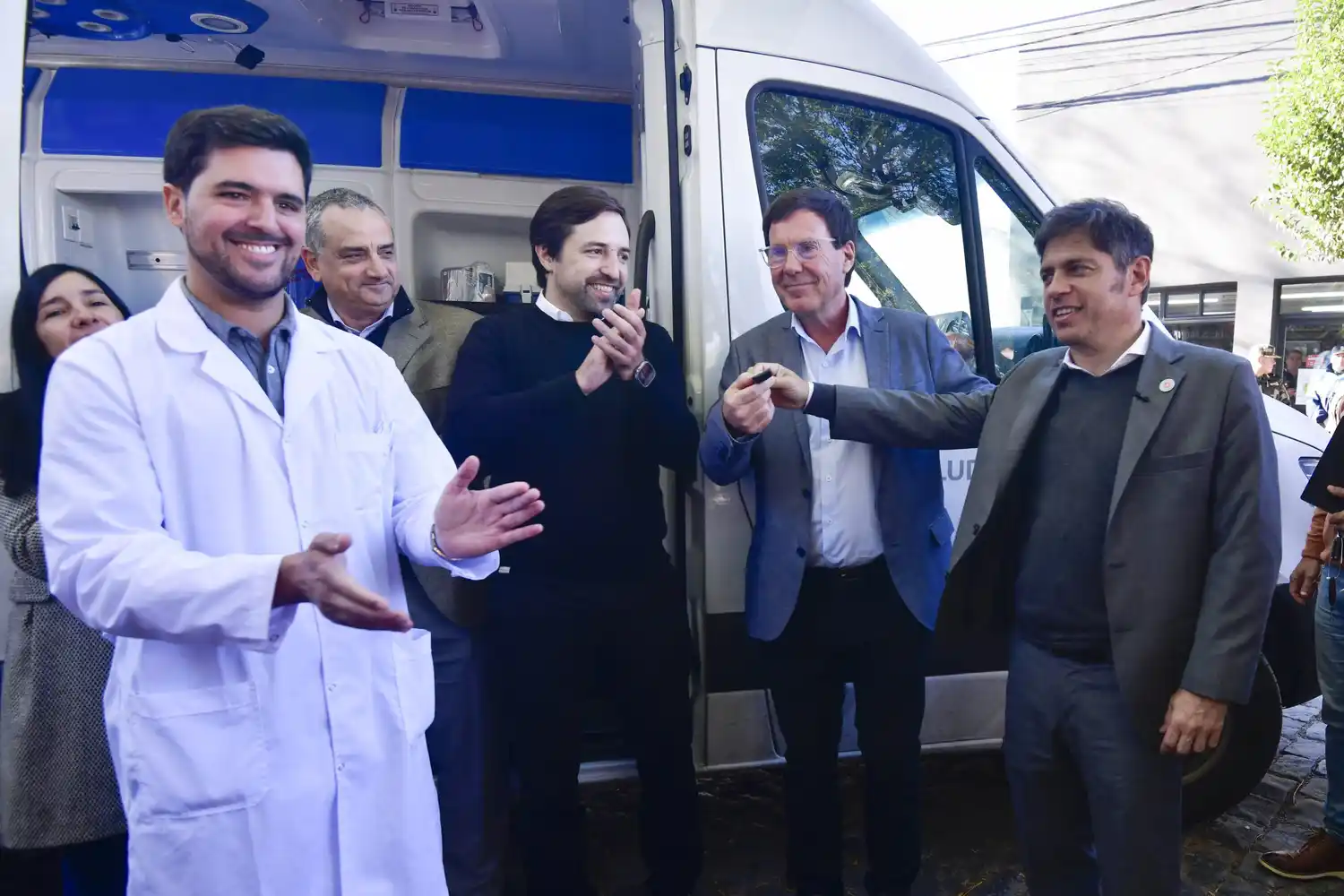 Kicillof entregó 355 títulos de propiedad en Coronel Dorrego