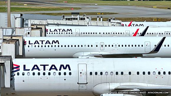 Ejecutivo de LATAM explica impacto y acciones de la aerolínea tras el cierre del aeropuerto de Londres-Heathrow