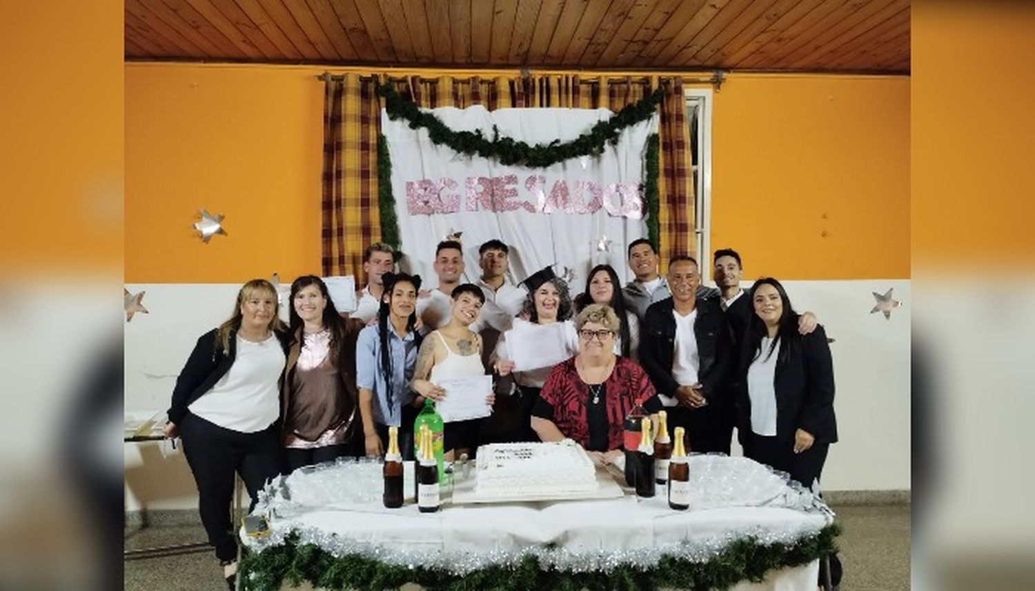 Felicidades por su egreso a los alumnos del CENS 452