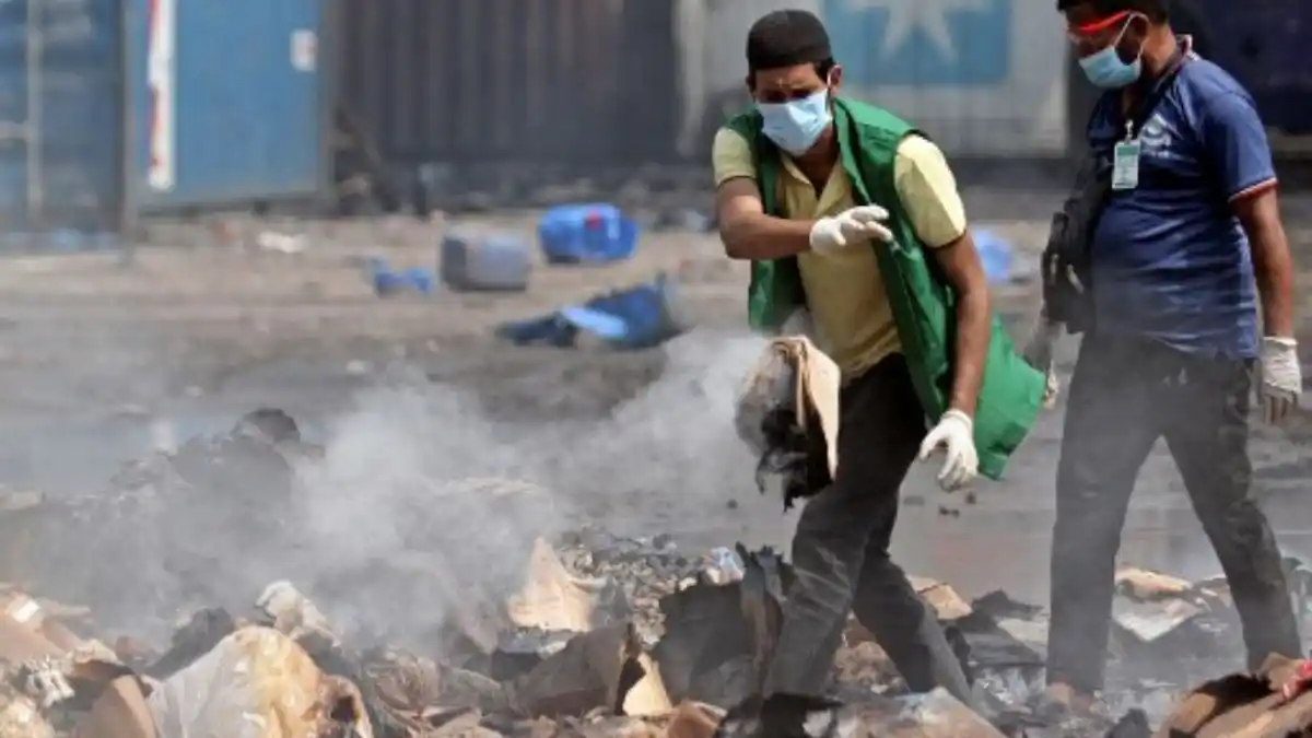 ¡INFIERNO EN BANGLADÉS!  Gigantesca explosión provocó lluvia de fuego que dejó 49 muertos y 300 heridos