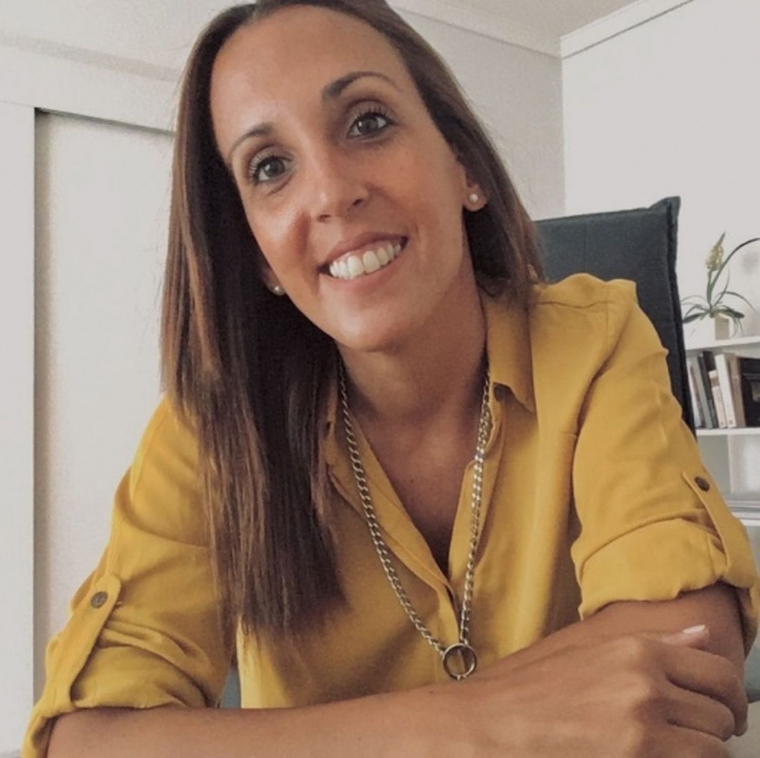 AGUSTINA COSACHOV