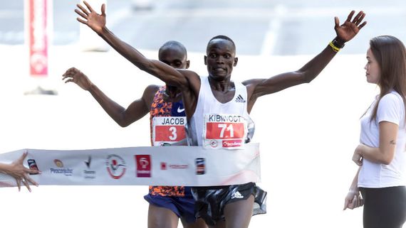 El keniano Kandie marcó un nuevo record