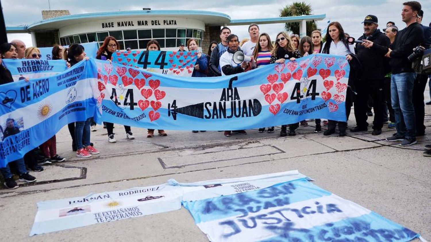 Apareció el ARA San Juan: "No los queremos olvidados en el mar, queremos la verdad"