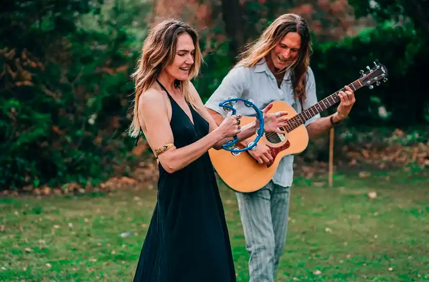 2 Love adelanta su nuevo disco "Way of the wave" en lo más alto de Mar del Plata