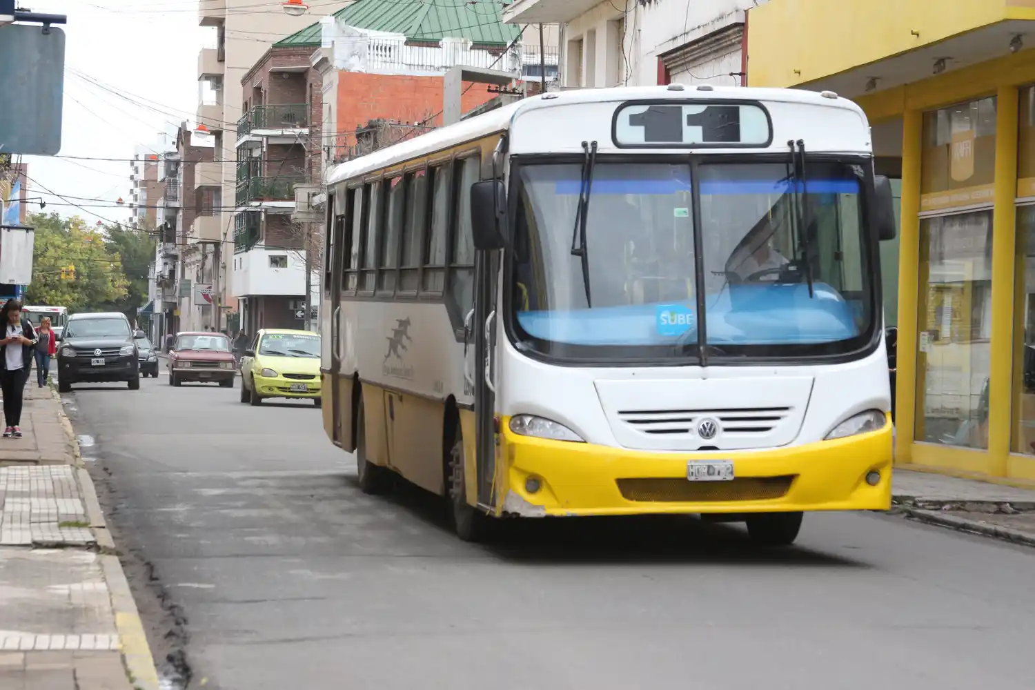 Desvíos de colectivos por obras de bacheo