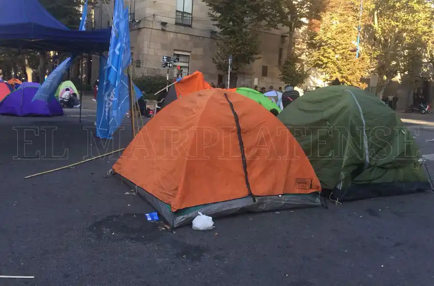 Cooperativistas levantaron el corte frente al Municipio