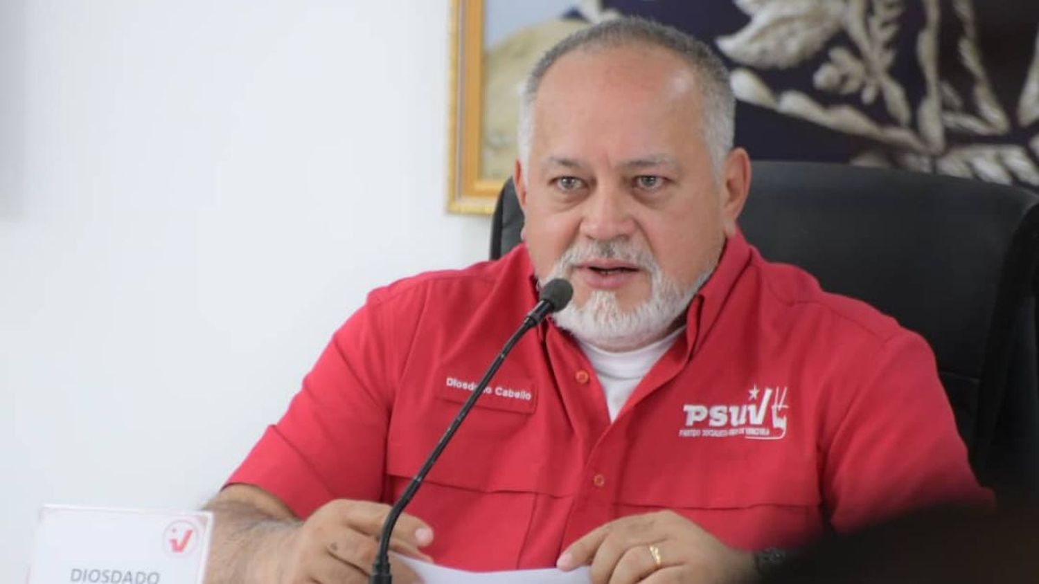 CHAVISMO DEFIENDE A MADURO, ¿pero de qué vale crecimiento económico sin aumento de sueldo?