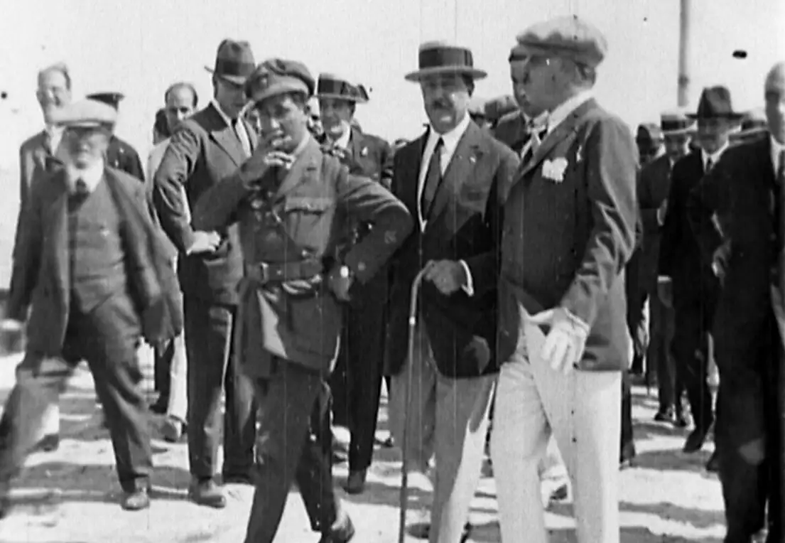 La actividad propone recordar esta hazaña de la aviación mundial y la visita de los notables pilotos a la ciudad.