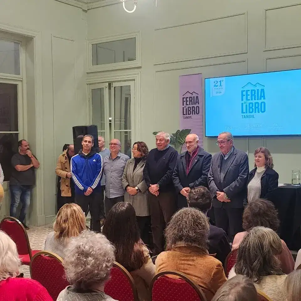 Daniel Fernandez, Javier Valdez, Alicia Spinello, Guillermo Cravea, Marcelo Aba, Miguel Ángel Lunghi y Micaela Saconi.